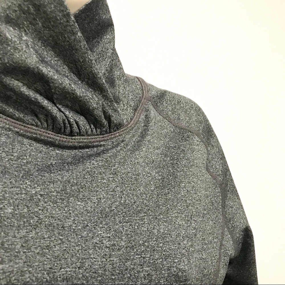 Layer 8 Performance Quick Dry Top Long Sleeve Sz M - image 3